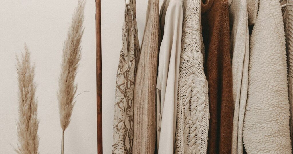 How to Build an Ergonomic Capsule Wardrobe and Master Closet System How to Build an Ergonomic Capsule Wardrobe and Master Closet System